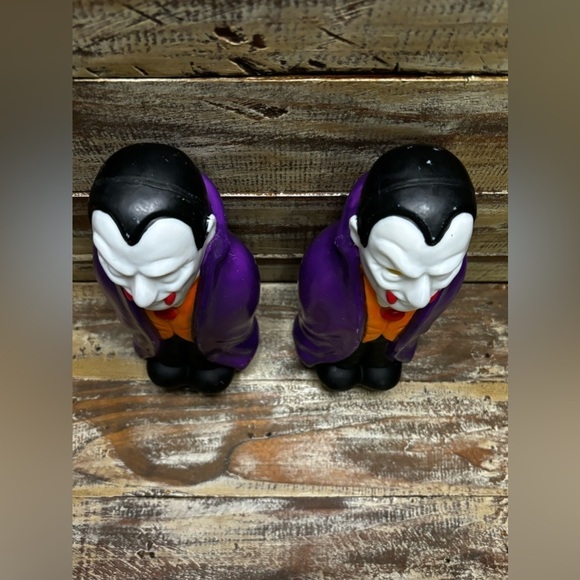 Vintage Empire Vampire Blow Molds - Picture 2 of 5